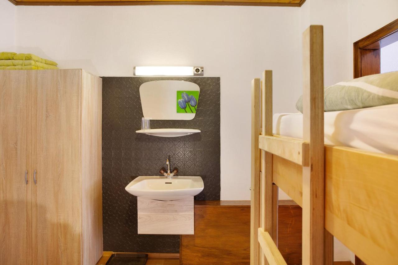 Flying Hirsch Aparthotel Stall Eksteriør bilde